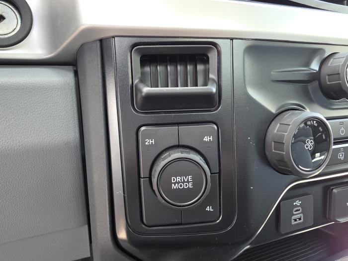 2025 Ford F-600-20