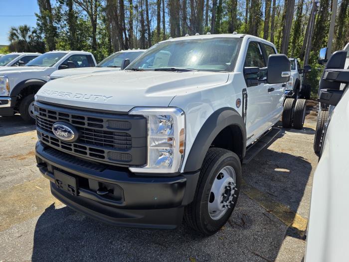 2025 Ford F-550-1