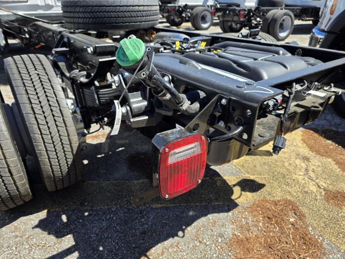 2025 Ford F-550-5