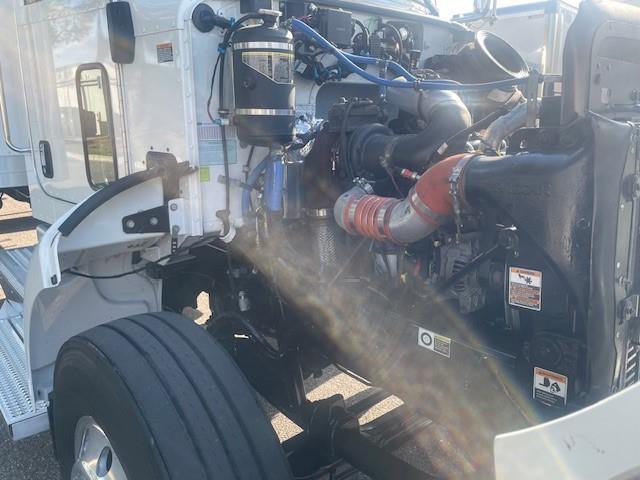 2020 Peterbilt 337-11