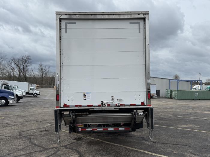 2019 Freightliner Business Class M2 106-6