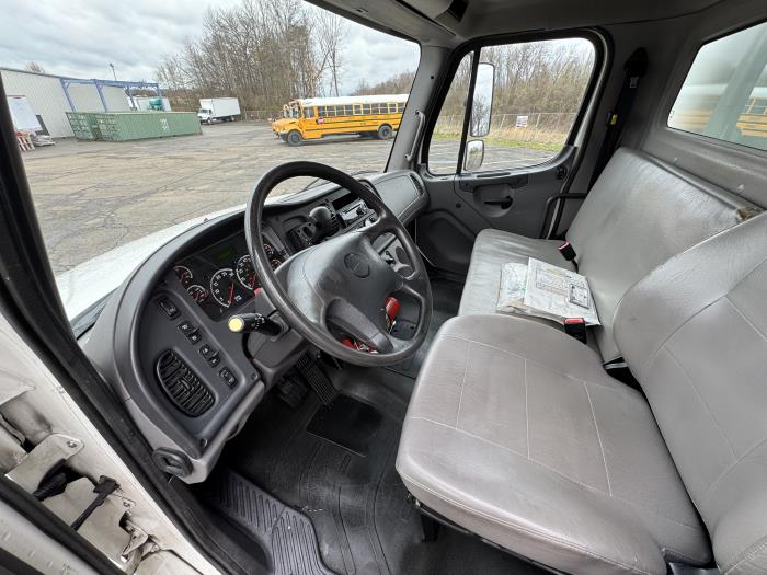 2019 Freightliner Business Class M2 106-15