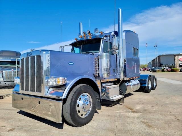 2023 Peterbilt 389-6