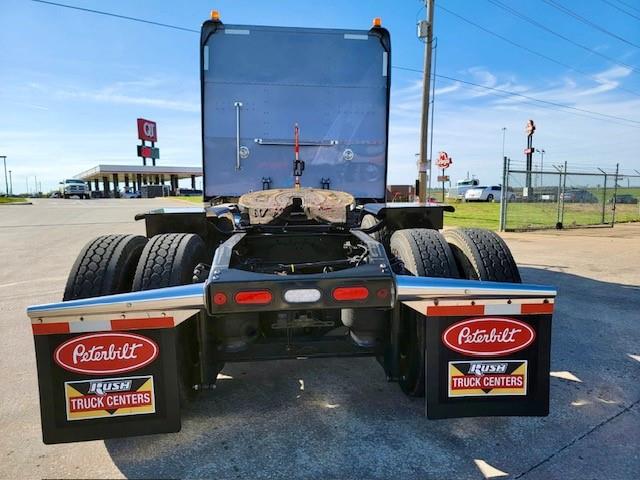 2023 Peterbilt 389-13