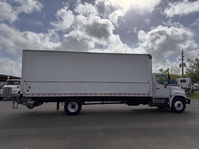2019 Hino 268A-6