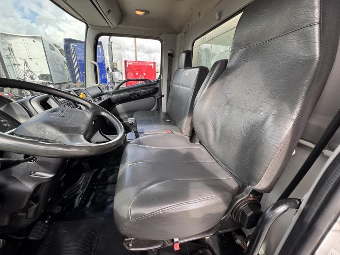 2019 Hino 268A-21