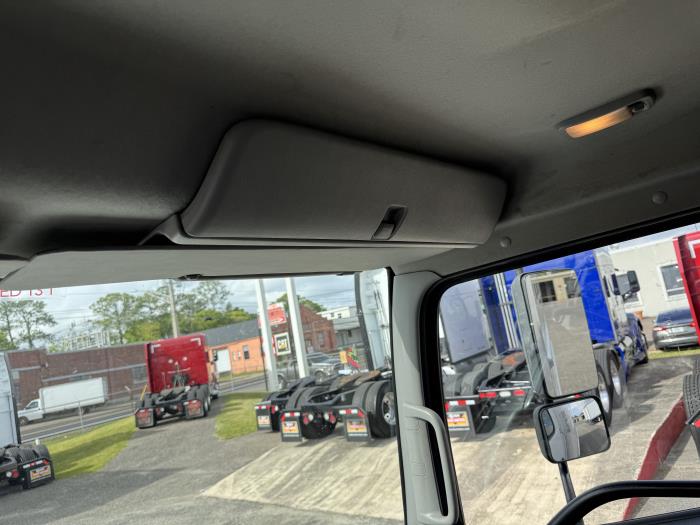 2019 Hino 268A-24