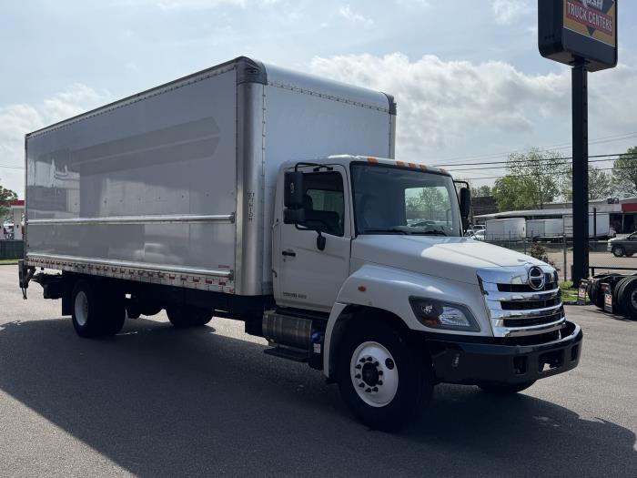 2019 Hino 268A-8
