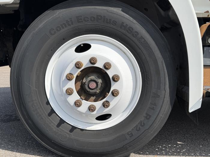 2019 Hino 268A-10
