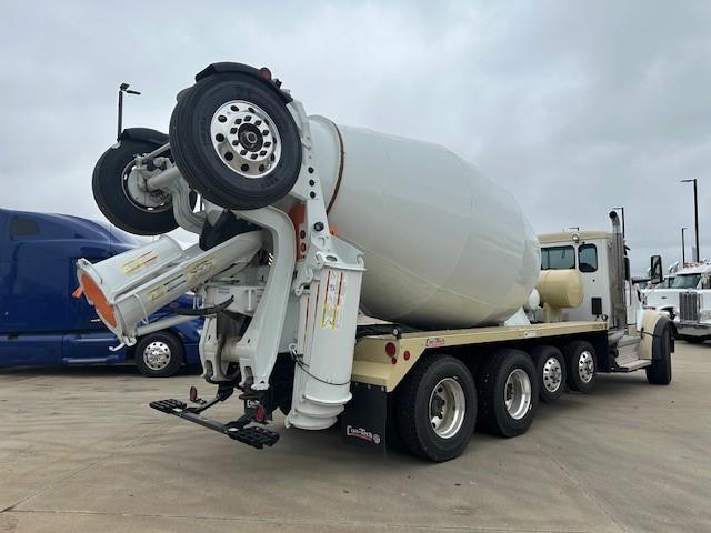 2025 Peterbilt 567-7