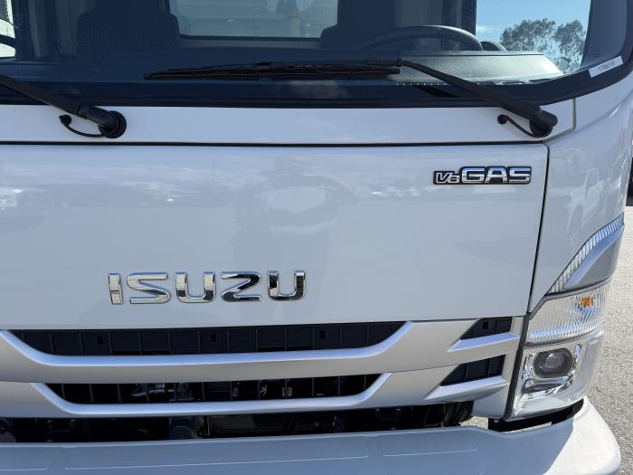 2025 Isuzu NPR-HD-9