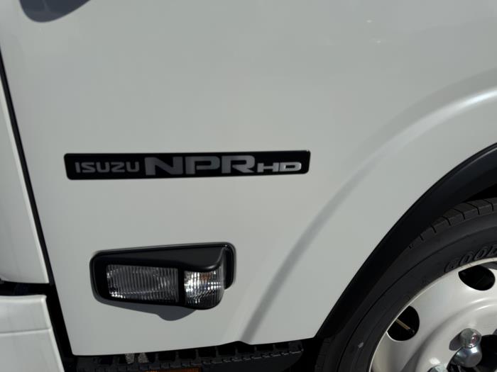 2025 Isuzu NPR-HD-16
