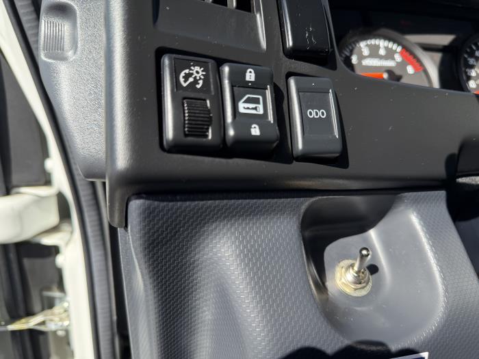 2025 Isuzu NPR-HD-24