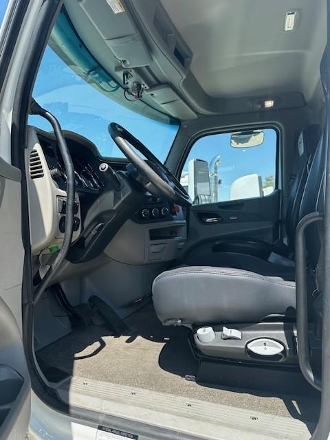 2020 Peterbilt 579-5