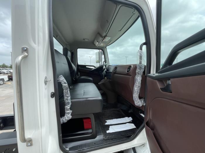 2025 Hino XL8-11