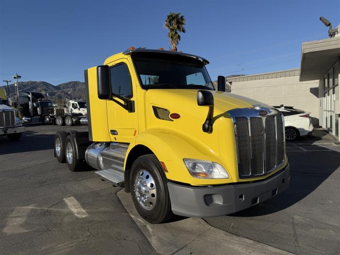 2021 Peterbilt 579-3