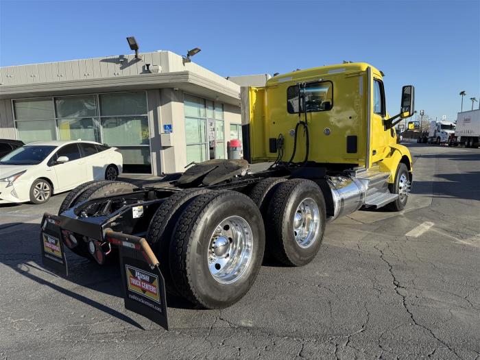2021 Peterbilt 579-5