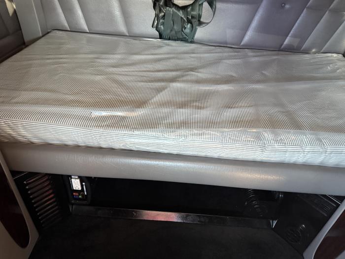 2023 Peterbilt 389-15