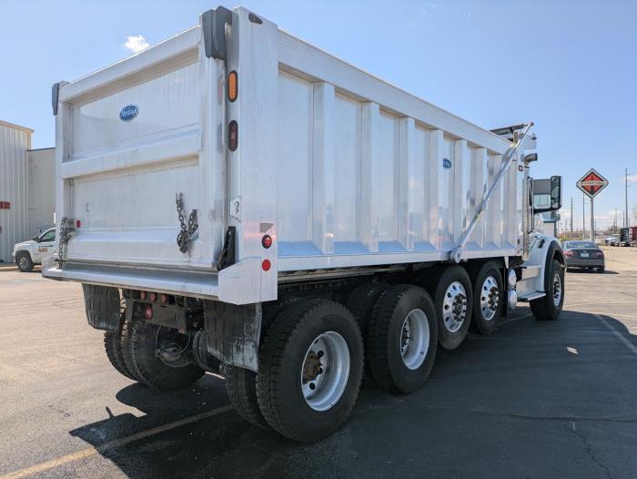 2022 International HX620-9