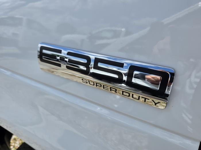 2025 Ford E-350-14