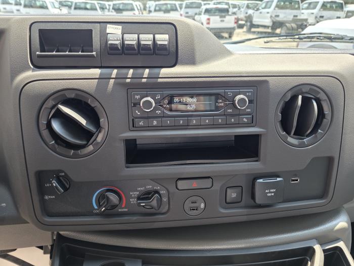 2025 Ford E-350-18