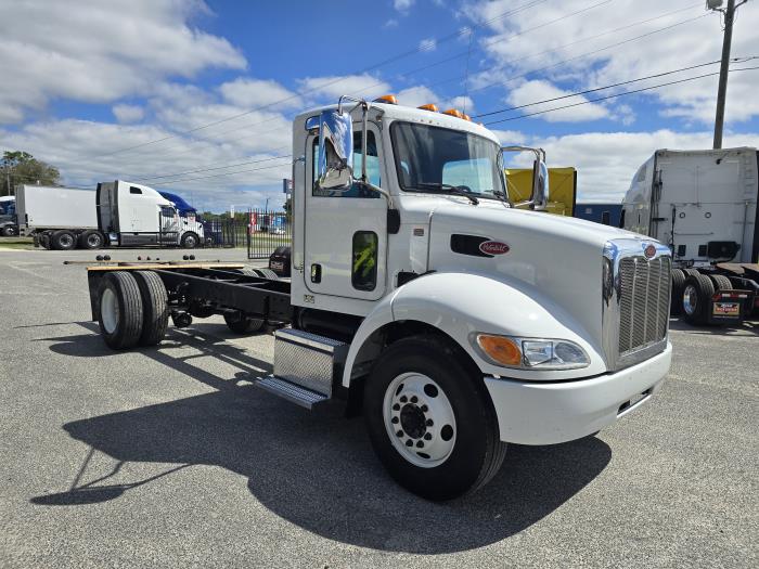 2022 Peterbilt 337-7