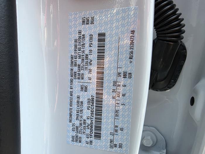 2025 Ford F-550-23
