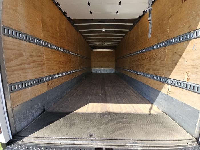 2024 Peterbilt 536-16