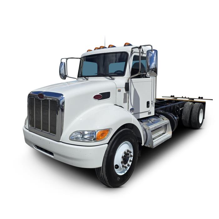 2022 Peterbilt 337-0
