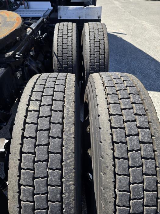 2020 Peterbilt 579-28