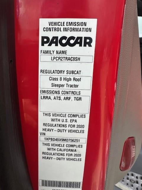 2021 Peterbilt 579-8
