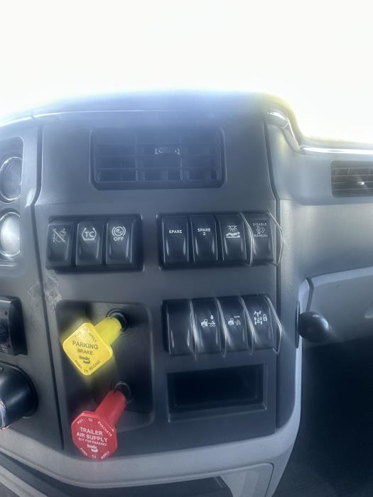 2024 Peterbilt 579-11