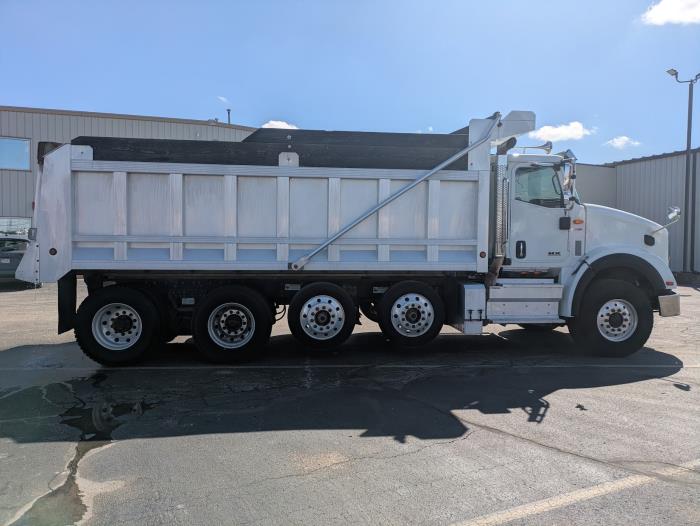 2022 International HX620-7