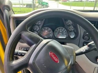 2021 Peterbilt 579-7