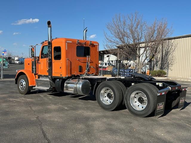 2025 Peterbilt 589-6