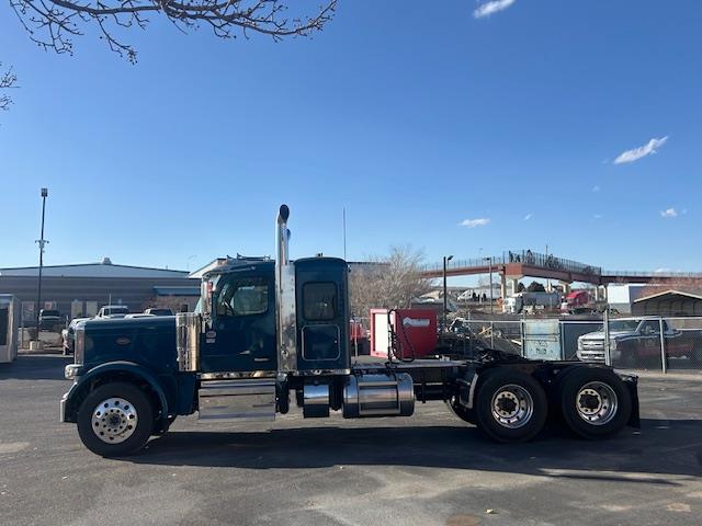 2025 Peterbilt 589-7