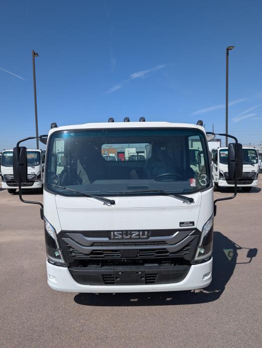 2025 Isuzu NPR-HD-3