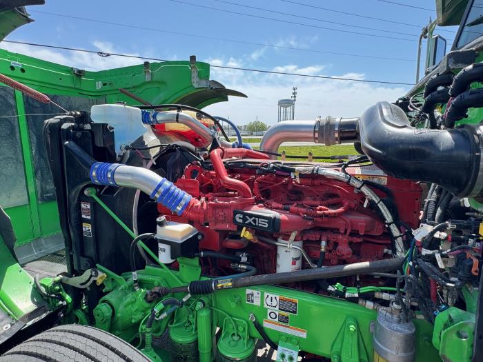 2023 Peterbilt 389-31