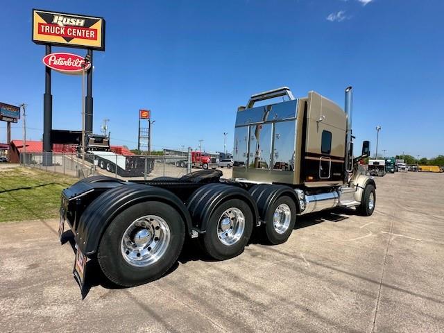 2022 Peterbilt 567-7