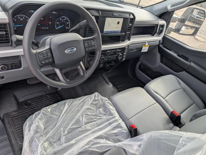 2025 Ford F-250-9