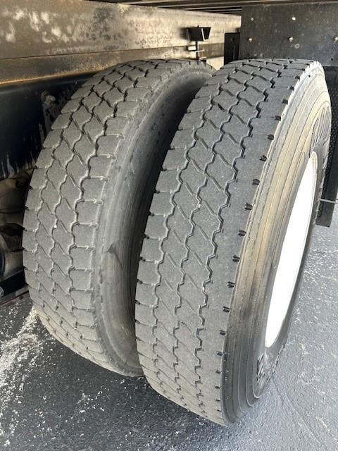 2019 Freightliner Business Class M2 106-20