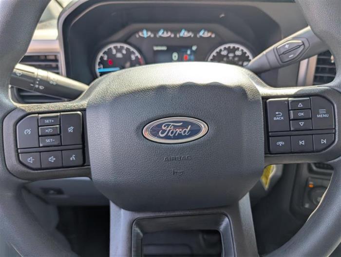 2025 Ford F-250-9
