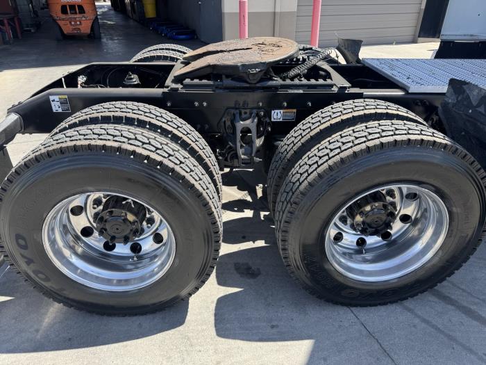 2024 Peterbilt 579-10