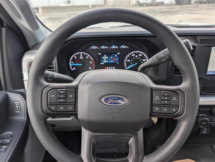 2025 Ford F-450-17