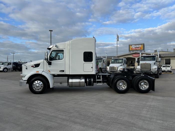 2020 Peterbilt 567-2