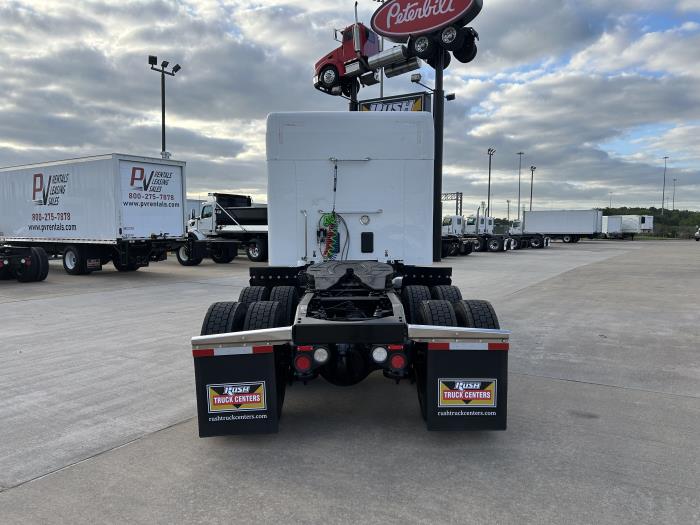 2020 Peterbilt 567-4