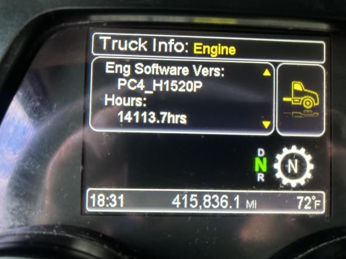 2020 Peterbilt 567-33