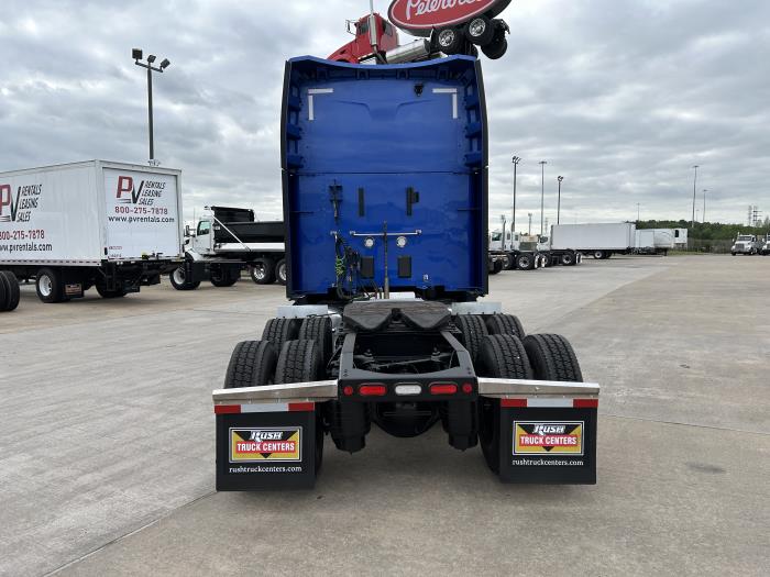 2023 Peterbilt 579-4