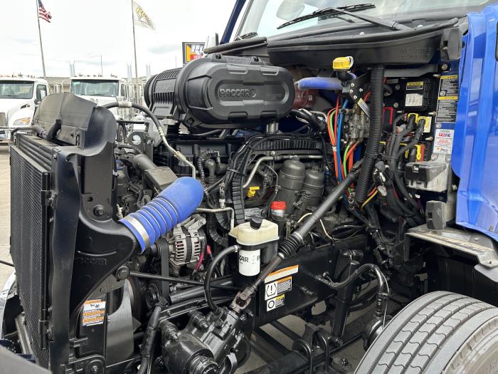 2023 Peterbilt 579-16