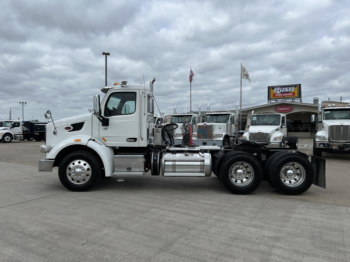 2020 Peterbilt 567-2